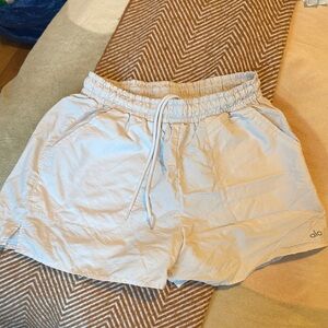 ALO Yoga Women's Light White Athletic Shorts